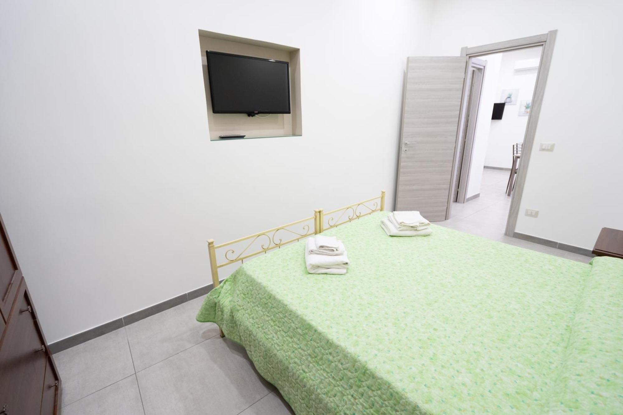 カターニアCasa Vacanza Serafinoアパートメント エクステリア 写真